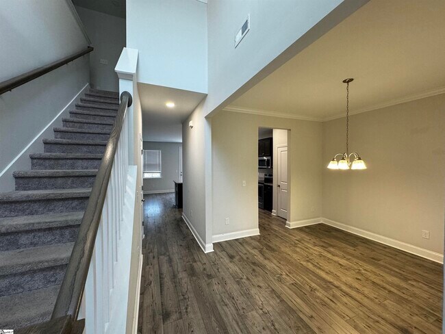 Building Photo - 148 Renwood Rd