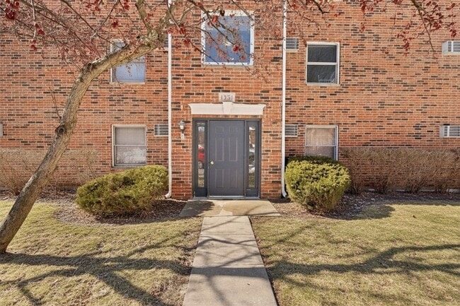 Building Photo - 1351 Cunat Ct