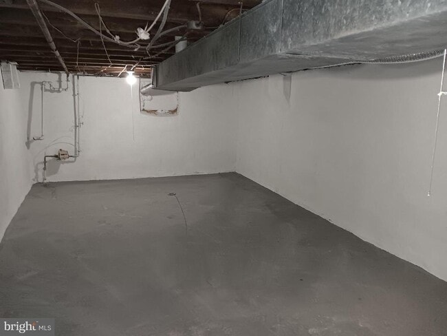 Building Photo - 1020 Potter St