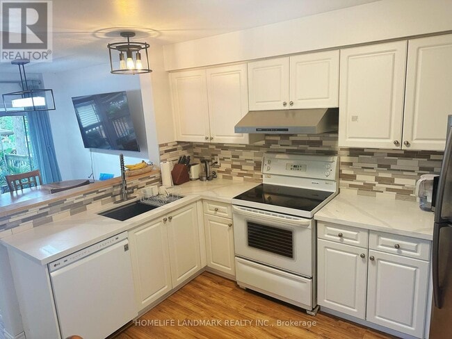 Building Photo - 535 Sprucewood Dr