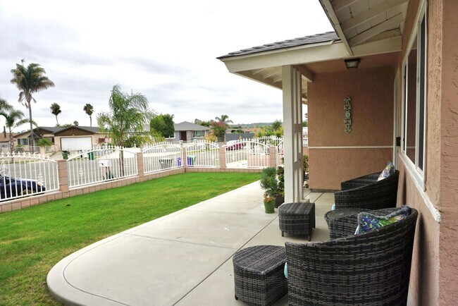 Building Photo - Quaint Four Bed/ Two Bath in Oceanside