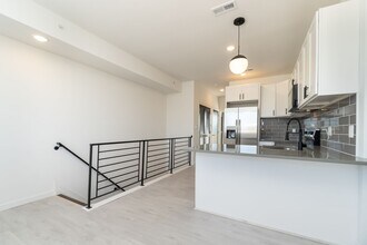 Building Photo - 5617 Sansom St