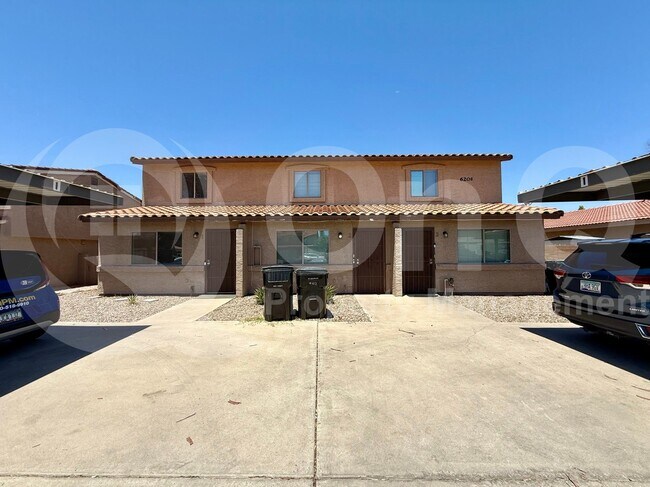 Foto del edificio - 6206 E Glencove St