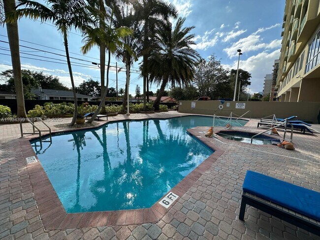 Foto del edificio - 3500 Coral Wy