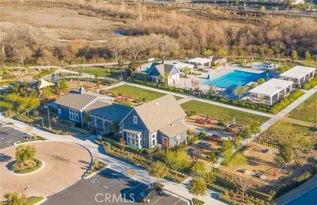 Building Photo - 30545 Green Vista Dr