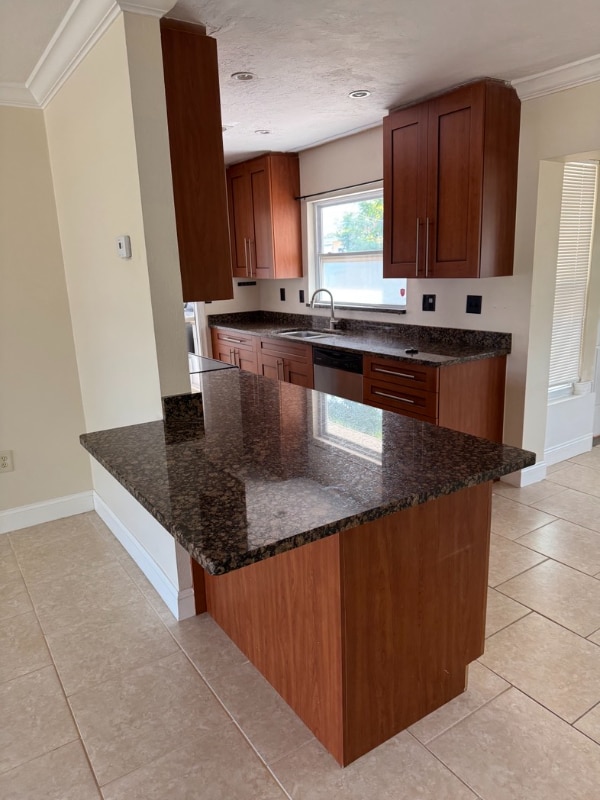 Building Photo - 2608 Hibiscus St