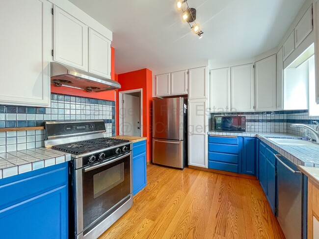 Building Photo - 3190 Texas St