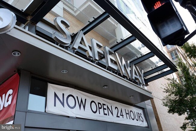 Building Photo - 475 K St NW