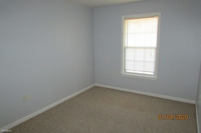 Foto del edificio - 102 Hurstfield Dr