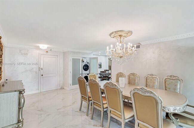 Foto del edificio - 9801 Collins Ave