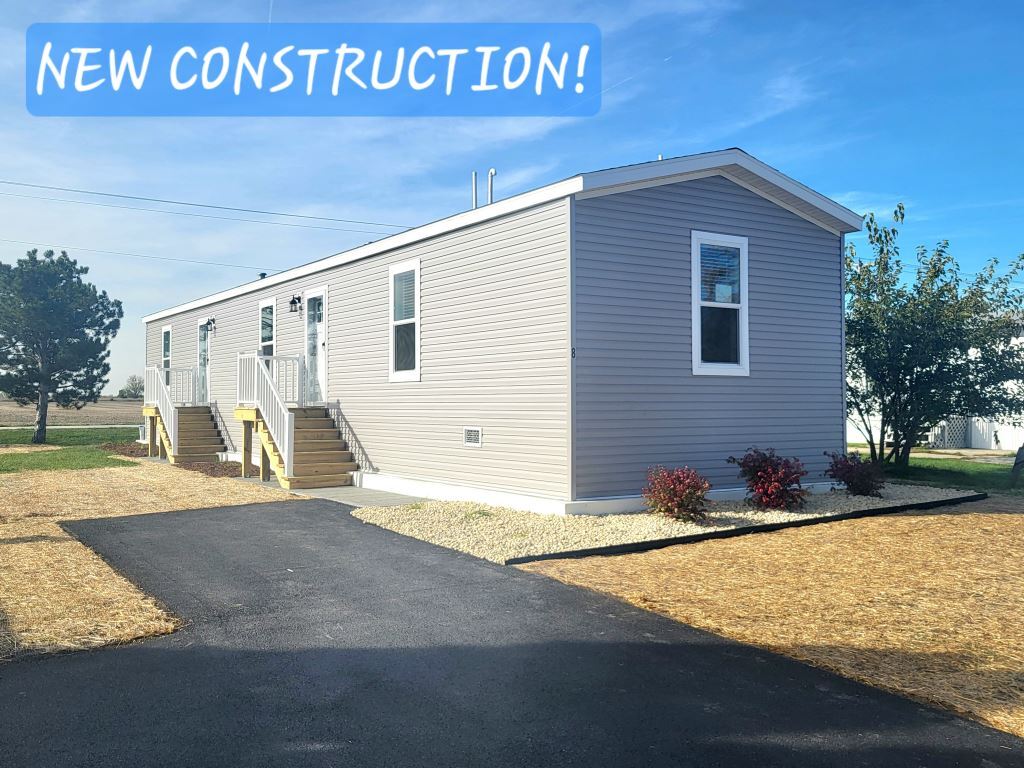 Primary Photo - 8 Drake Ln