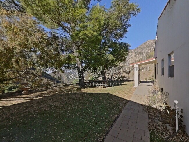 Foto del edificio - 1210 Toro Canyon Rd