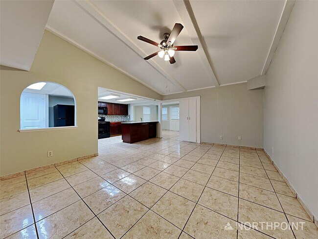 Building Photo - 4 BR/2BA | Single Family Home | 2-Car Garage | In Lewisville