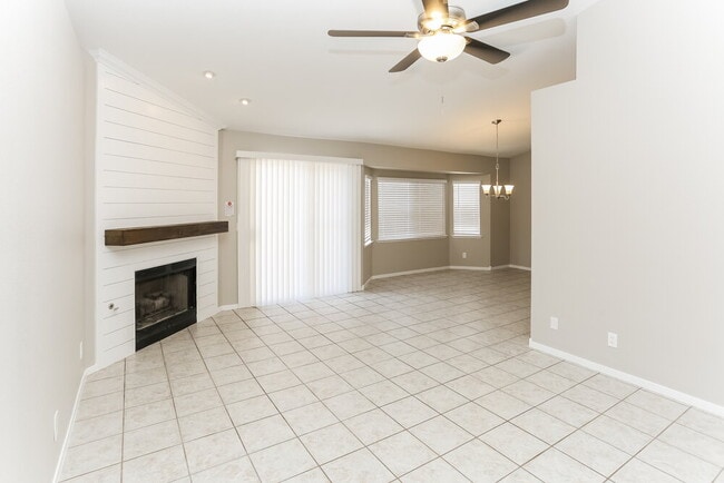 Building Photo - 6221 Tupac Ln