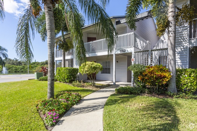 Building Photo - Timber Chase at Sarasota Bay