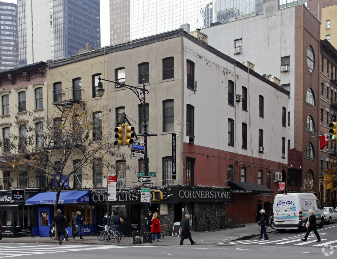 Primary Photo - 941 2nd Ave
