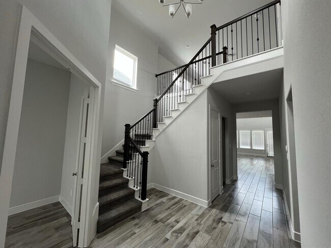 Foto del edificio - 24639 Carleton Lake Ln
