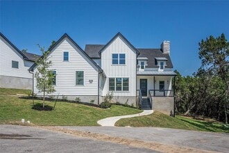 Building Photo - 3018 Sunridge Dr