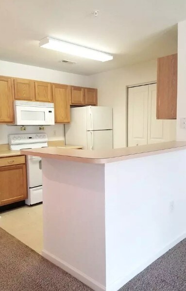 Foto del edificio - 1020 Little John Dr