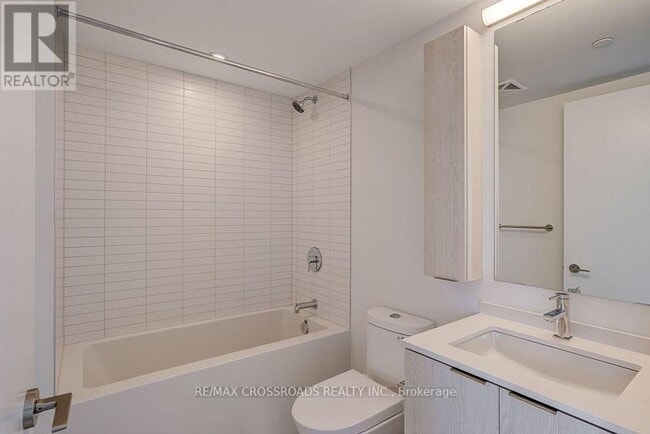 Building Photo - 3009 Novar Rd
