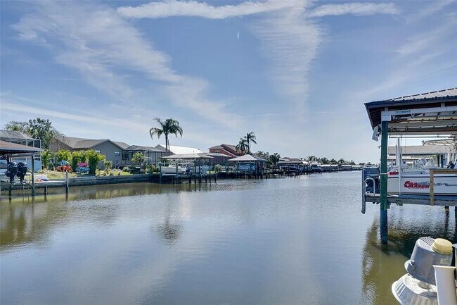 Foto del edificio - 802 Eagle Ln