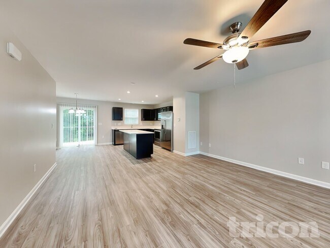 Building Photo - 38 E Lumber Ct