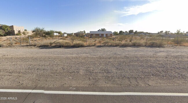 Foto del edificio - 8659 W Calle Lejos