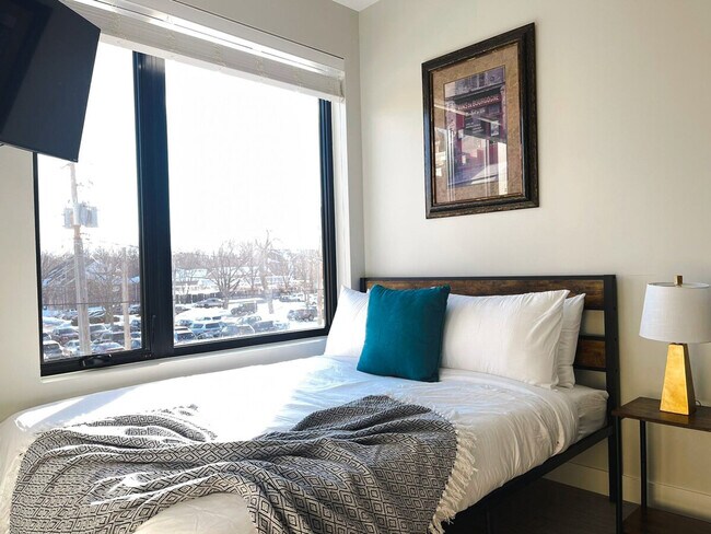 Foto del edificio - 2530 University Ave