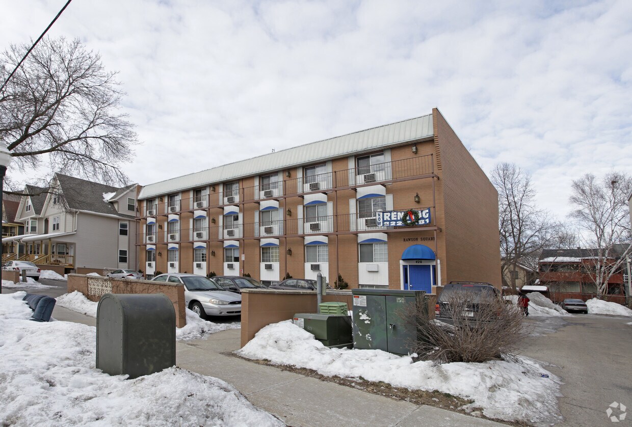 Foto principal - 420 W Wilson St