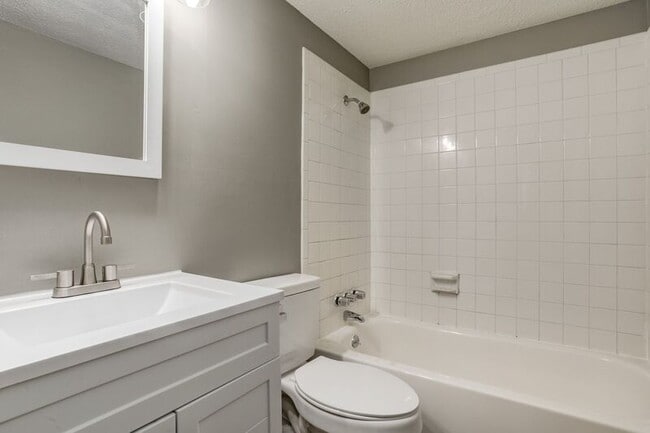 Building Photo - 3052 N 58th St