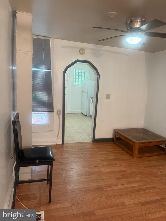 Foto del edificio - 1227 W Saratoga St