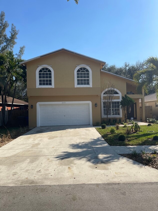 Photo - 2436 Raleigh St (Hollywood, FL)