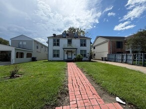 Building Photo - 2271 Harrison Ave
