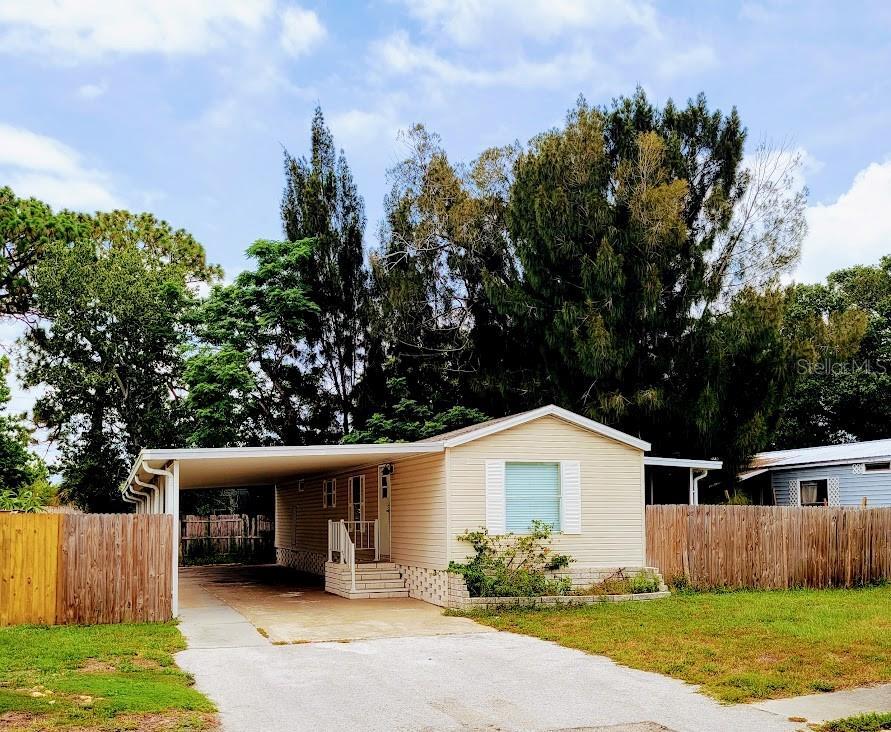 Foto principal - 6067 137th Terrace N