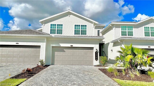 Foto del edificio - 42850 Crescent Lp