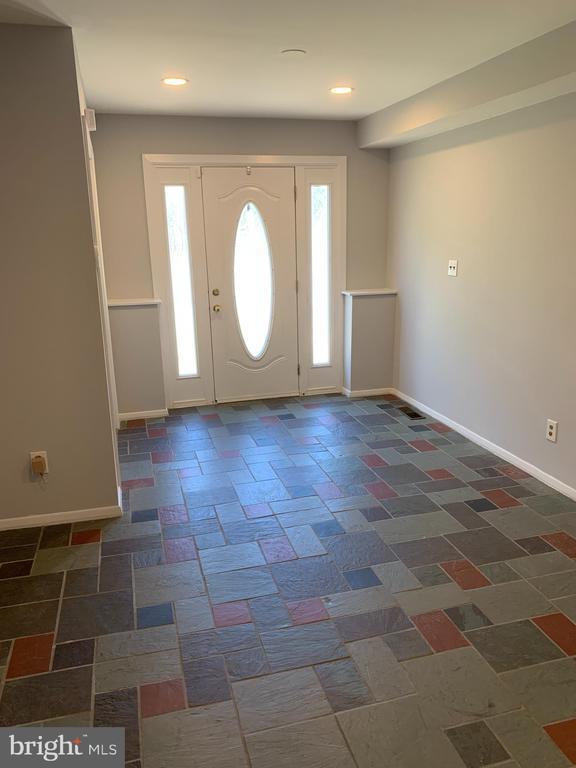 Foto del edificio - 18 Flanders Ridge Ct