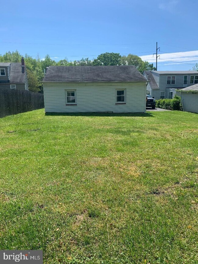 Building Photo - 422 Wampler Rd