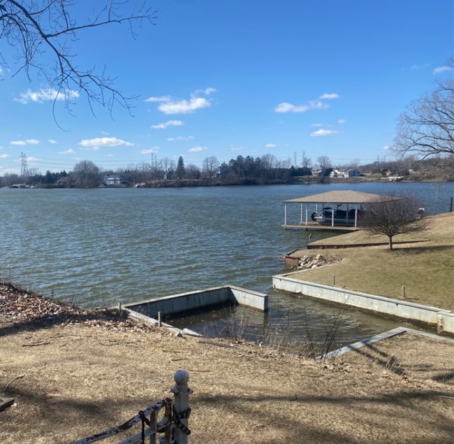 Building Photo - 11800 Sunset Ln