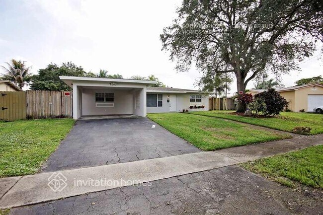 Building Photo - 781 SW 64th Terrace