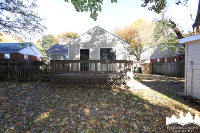 Building Photo - 3947 Carter Ave