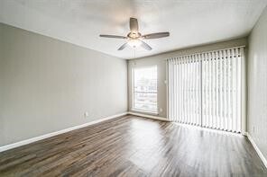 Foto del edificio - 2822 S Bartell Dr