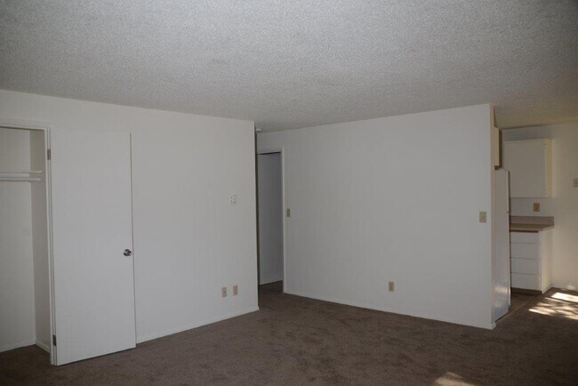 Foto del edificio - 7811 Grange St W