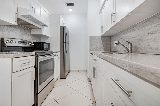 Foto del edificio - 8045 SW 62nd Ct