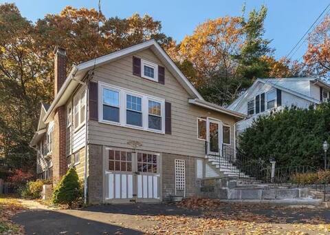 This historical home rests on Linwood St. in Pinehill - a coveted area of Lynn. - 186 Linwood St