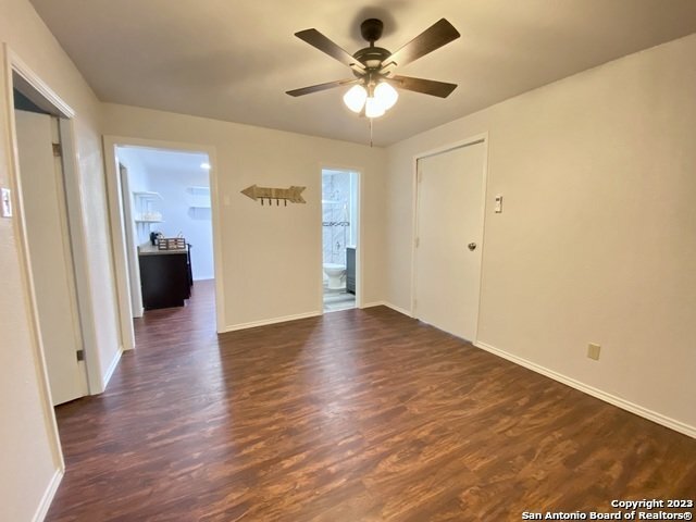 Building Photo - Dignowity 2 Bedroom Detached Casita with P...