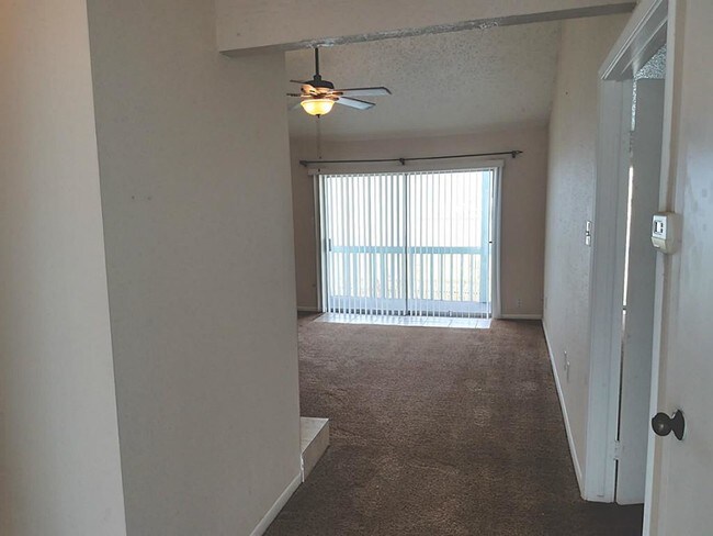 Building Photo - 500 Tiki Dr