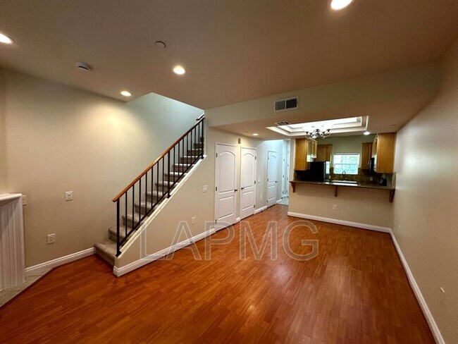 Building Photo - 12217 Moorpark St