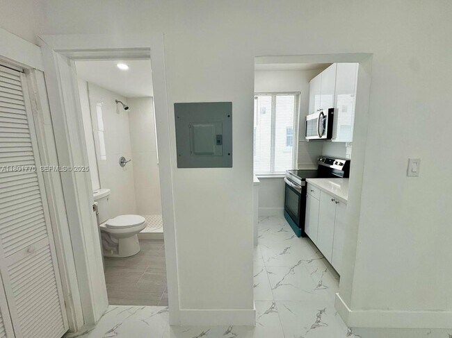 Foto del edificio - 856 SW 6th St