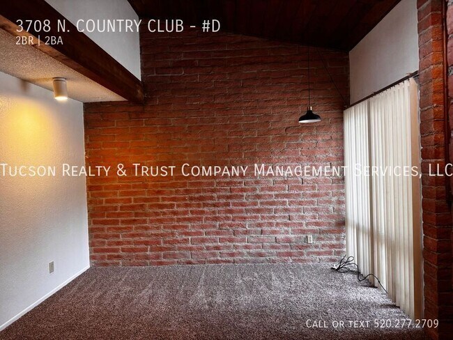 Foto del edificio - 3708 N Country Club Rd