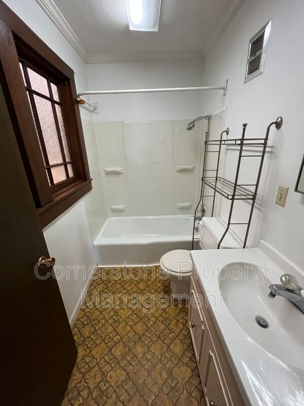 Foto del edificio - 910 2nd Ave N